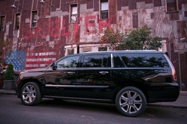 Al momento stai visualizzando Rottamazione Auto CADILLAC Escalade ESV SUV Benzina dal 2014 – IN PRUDUZIONE