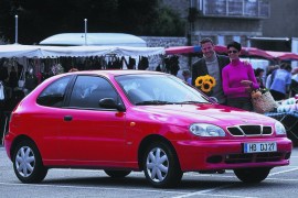 Al momento stai visualizzando Rottamazione Auto DAEWOO Lanos Hatchback 3 Doors SPORTIVA Benzina dal 1996 – 2002