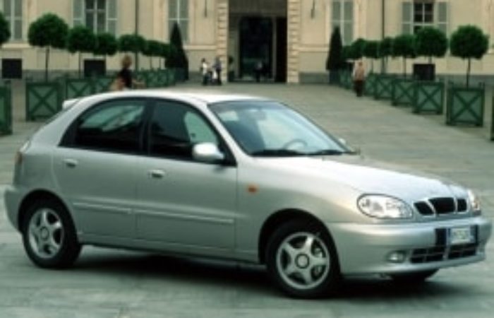 Rottamazione Auto DAEWOO Lanos Hatchback 5 Doors SPORTIVA Benzina dal 1996 – 2002