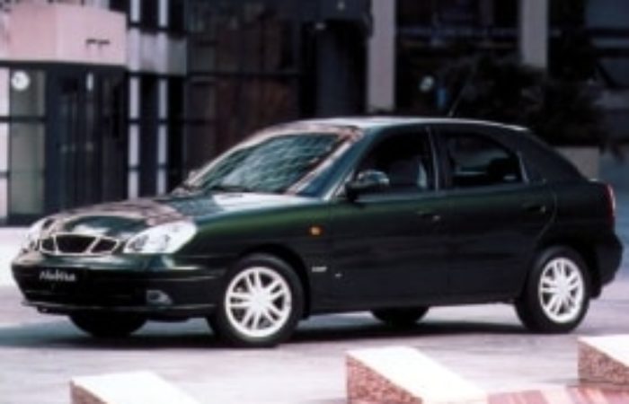 Rottamazione Auto DAEWOO Nubira Hatchback SPORTIVA Benzina dal 2000 – 2004