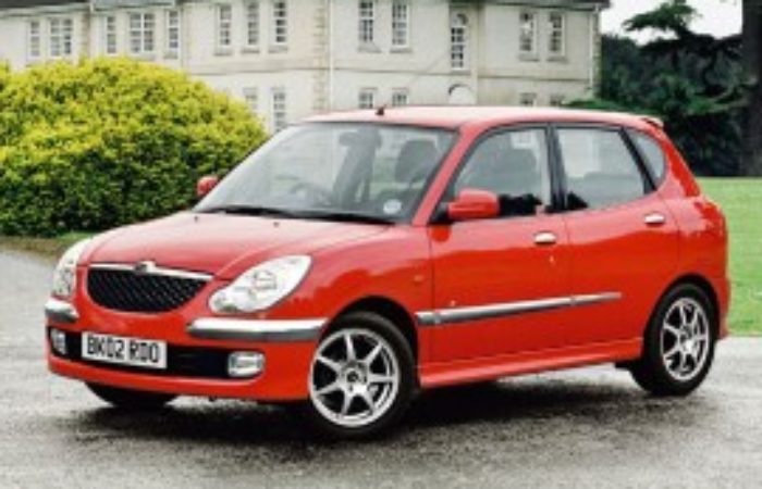 Rottamazione Auto DAIHATSU Sirion SPORTIVA Benzina dal 2001 – 2004