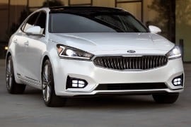 Al momento stai visualizzando Rottamazione Auto KIA K7 / Cadenza BERLINA Benzina dal 2016 – IN PRUDUZIONE