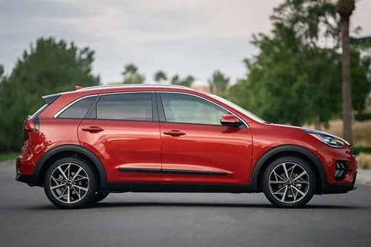 Al momento stai visualizzando Rottamazione Auto KIA Niro SUV Ibrida · Elettrica · Benzina dal 2019 – IN PRUDUZIONE