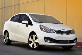 Al momento stai visualizzando Rottamazione Auto KIA Rio Sedan BERLINA Benzina · Diesel dal 2011 – IN PRUDUZIONE