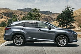 Al momento stai visualizzando Rottamazione Auto LEXUS RX SUV Benzina · Ibrida dal 2019 – IN PRUDUZIONE