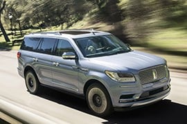 Al momento stai visualizzando Rottamazione Auto LINCOLN Navigator SUV Benzina dal 2018 – IN PRUDUZIONE