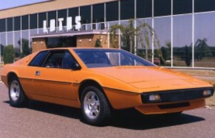 Rottamazione Auto LOTUS Esprit COUPE’ Benzina dal 1976 – 2004