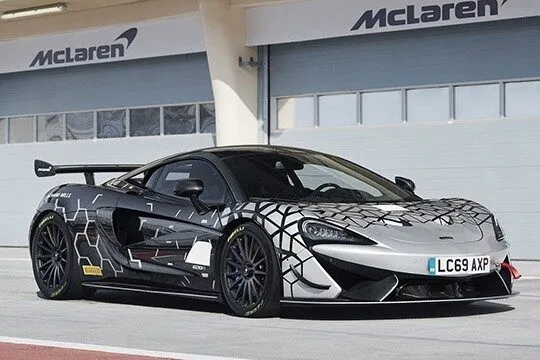 Al momento stai visualizzando Rottamazione Auto MCLAREN 620R COUPE’ Benzina dal 2019 – IN PRUDUZIONE