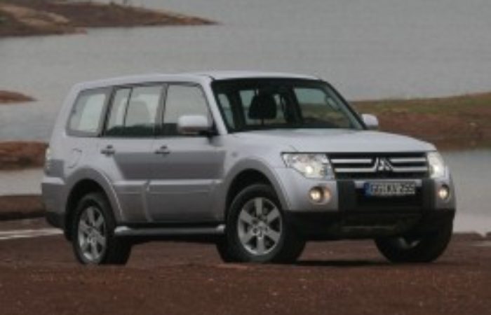 Rottamazione Auto MITSUBISHI Pajero 5 Doors SUV Diesel · Benzina dal 2006 – IN PRUDUZIONE