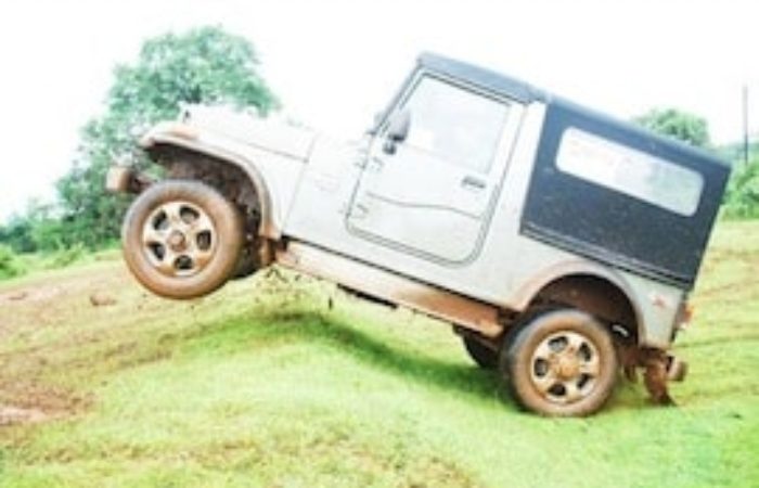 Rottamazione Auto Mahindra Thar SUV Diesel dal 2010 – IN PRUDUZIONE