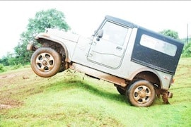 Al momento stai visualizzando Rottamazione Auto Mahindra Thar SUV Diesel dal 2010 – IN PRUDUZIONE
