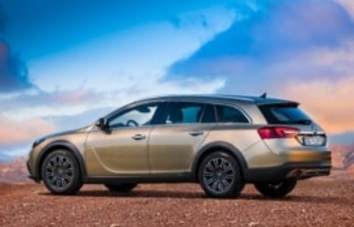 Rottamazione Auto OPEL Insignia Country Tourer STATION WAGON Diesel · Benzina dal 2013 – IN PRUDUZIONE