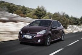 Al momento stai visualizzando Rottamazione Auto PEUGEOT 208 XY SPORTIVA Benzina · Diesel dal 2013 – IN PRUDUZIONE