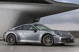 Al momento stai visualizzando Rottamazione Auto PORSCHE 911 Carrera 4S COUPE’ Benzina dal 2018 – IN PRUDUZIONE