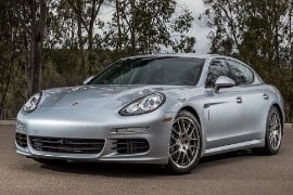 Al momento stai visualizzando Rottamazione Auto PORSCHE Panamera S BERLINA Benzina dal 2013 – 2016