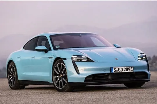 Al momento stai visualizzando Rottamazione Auto PORSCHE Taycan 4S COUPE’ Elettrica dal 2019 – IN PRUDUZIONE