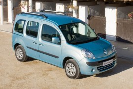 Al momento stai visualizzando Rottamazione Auto RENAULT Kangoo VAN Benzina · Diesel dal 2008 – IN PRUDUZIONE
