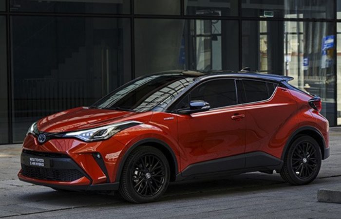 Rottamazione Auto TOYOTA C-HR SUV Benzina · Ibrida dal 2019 – IN PRUDUZIONE