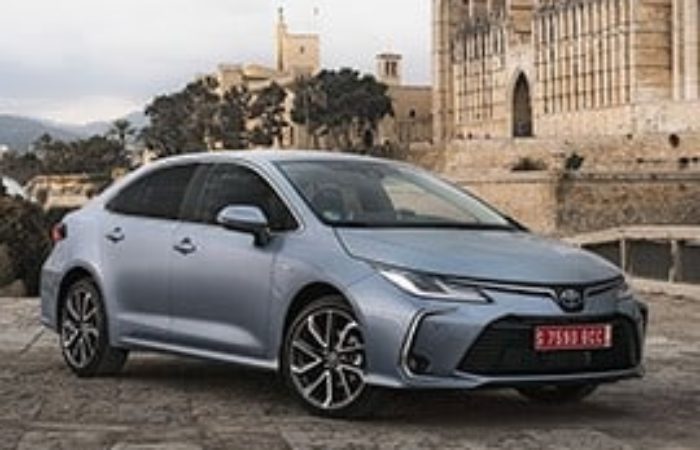 Rottamazione Auto TOYOTA Corolla SPORTIVA Benzina · Diesel · Ibrida dal 2019 – IN PRUDUZIONE