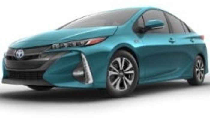 Rottamazione Auto TOYOTA Prius Prime SPORTIVA Ibrida dal 2016 – IN PRUDUZIONE