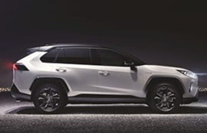 Rottamazione Auto TOYOTA RAV4 5 Doors SUV Benzina · Diesel · Ibrida dal 2018 – IN PRUDUZIONE