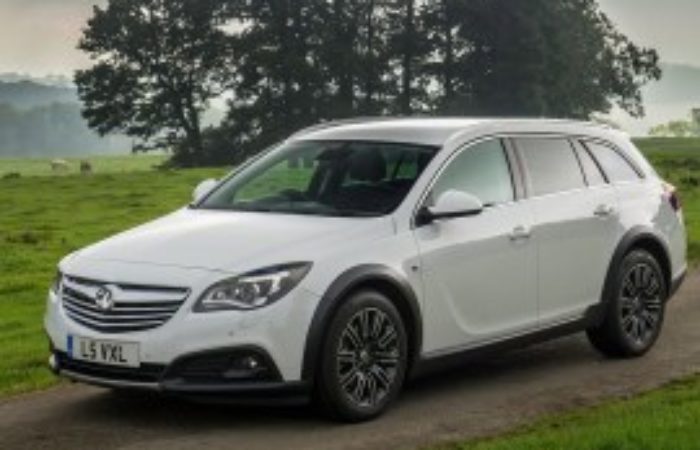 Rottamazione Auto VAUXHALL Insignia Hatchback SPORTIVA Benzina · Diesel dal 2013 – IN PRUDUZIONE