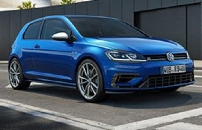 Rottamazione Auto VOLKSWAGEN Golf R SPORTIVA Benzina dal 2017 – IN PRUDUZIONE