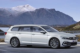 Al momento stai visualizzando Rottamazione Auto VOLKSWAGEN Passat Variant GTE STATION WAGON Ibrida dal 2019 – IN PRUDUZIONE