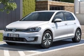 Al momento stai visualizzando Rottamazione Auto VOLKSWAGEN e-Golf SPORTIVA Elettrica dal 2016 – IN PRUDUZIONE