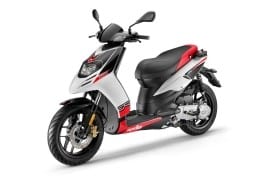 Al momento stai visualizzando Rottamazione Moto APRILIA SR
